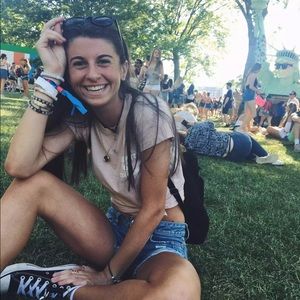 Meet your Posher, Emily